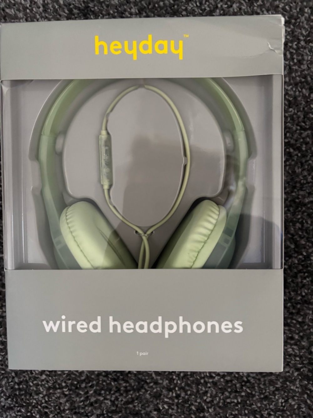 heyday Wired Over-Ear Headphones in Sage Green